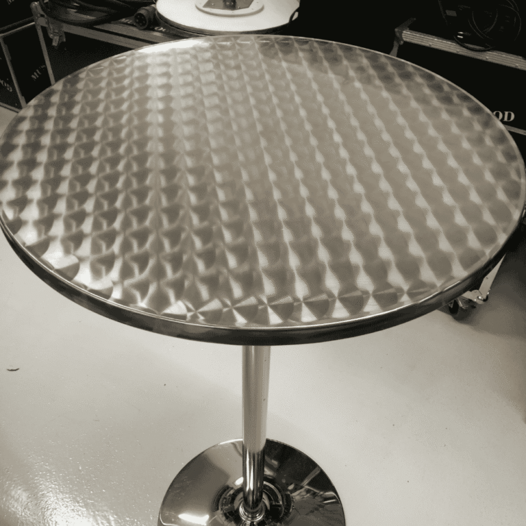 Pystypöytä_vuokralle